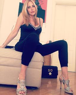 Stefania Orlando feet photo 20