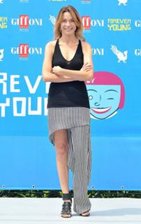 Stefania Rocca feet photo 6
