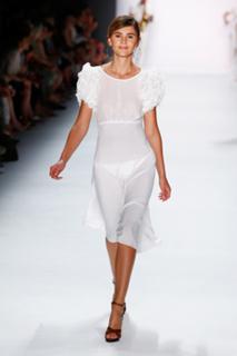 Stefanie Giesinger feet photo 5