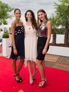 Stefanie Giesinger feet photo thumbnail