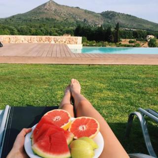 Stefanie Giesinger feet photo thumbnail