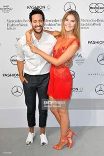 Stefanie Giesinger feet photo thumbnail