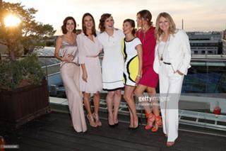 Stefanie Giesinger feet photo thumbnail