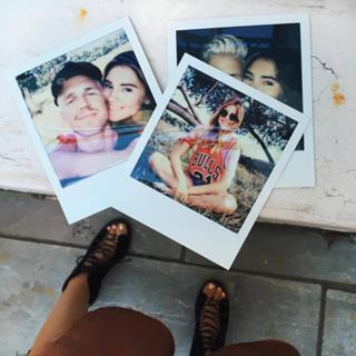 Stefanie Giesinger feet photo thumbnail