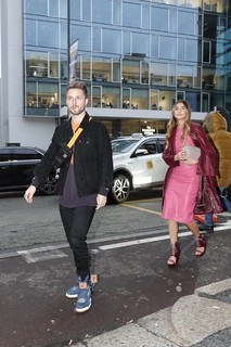 Stefanie Giesinger feet photo thumbnail