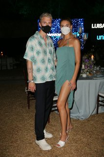 Stefanie Giesinger feet photo thumbnail