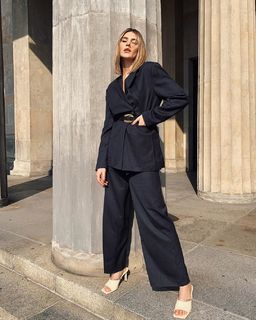 Stefanie Giesinger feet photo thumbnail