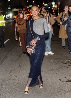 Stefanie Giesinger feet photo thumbnail