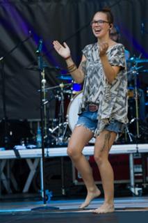 Stefanie Heinzmann feet photo 2