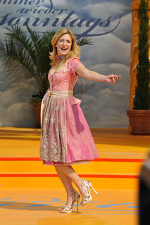 Stefanie Hertel feet photo thumbnail