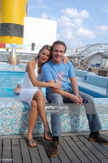 Stefanie Hertel feet photo thumbnail