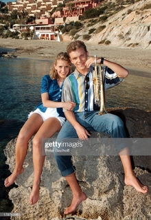 Stefanie Hertel feet photo thumbnail
