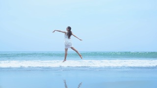 Stefanie Joosten feet photo thumbnail