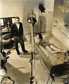 Stefanie Powers feet photo thumbnail