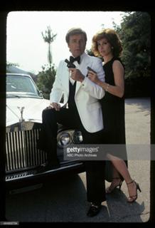 Stefanie Powers feet photo thumbnail