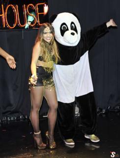 Stella Hudgens feet photo thumbnail