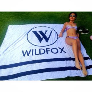 Stella Hudgens feet photo thumbnail