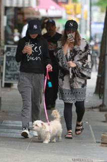 Stella Hudgens feet photo thumbnail