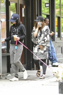 Stella Hudgens feet photo thumbnail