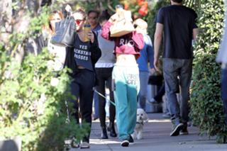 Stella Hudgens feet photo thumbnail