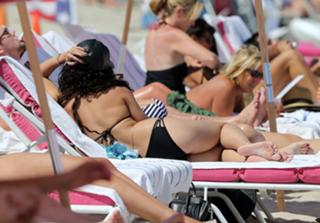 Stella Hudgens feet photo thumbnail