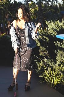 Stella Hudgens feet photo thumbnail