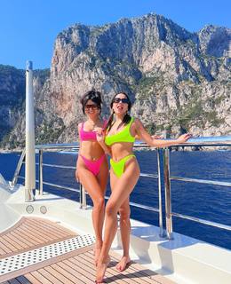 Stella Hudgens feet photo thumbnail