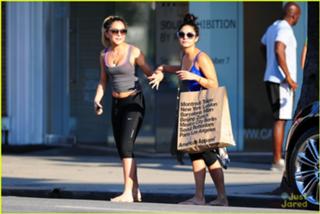 Stella Hudgens feet photo thumbnail