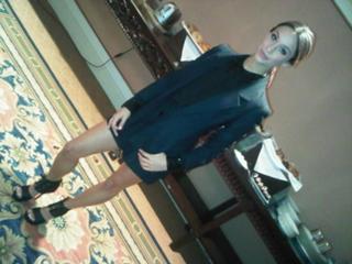 Stella Maeve feet photo thumbnail