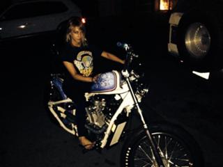 Stella Maeve feet photo thumbnail