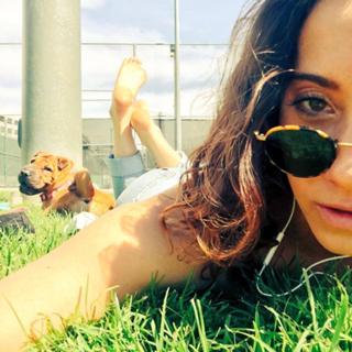 Stella Maeve feet photo thumbnail