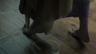 Stella Maeve feet photo thumbnail