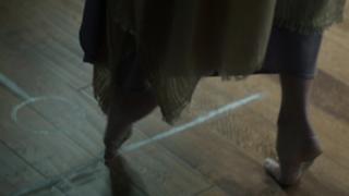 Stella Maeve feet photo thumbnail