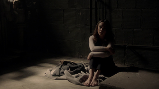 Stella Maeve feet photo thumbnail