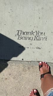 Stella Maeve feet photo thumbnail