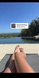 Stella Maeve feet photo 4