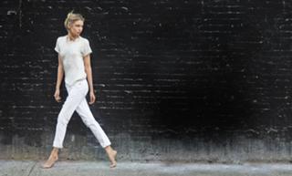 Stella Maxwell feet photo thumbnail