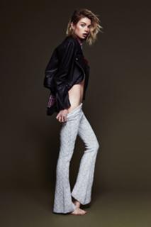 Stella Maxwell feet photo thumbnail