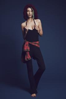 Stella Maxwell feet photo thumbnail