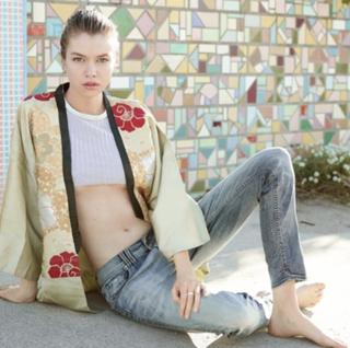 Stella Maxwell feet photo thumbnail