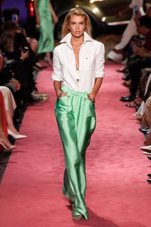 Stella Maxwell feet photo thumbnail