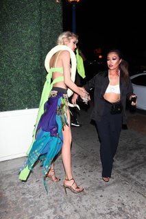 Stella Maxwell feet photo thumbnail