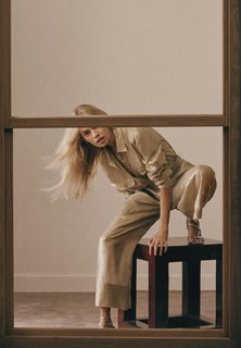 Stella Maxwell feet photo thumbnail