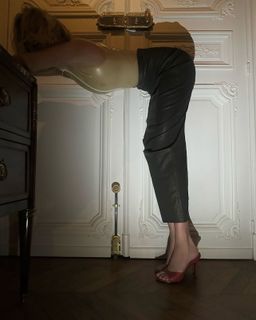 Stella Maxwell feet photo thumbnail