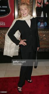 Stella Stevens feet photo thumbnail