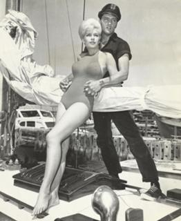 Stella Stevens feet photo thumbnail