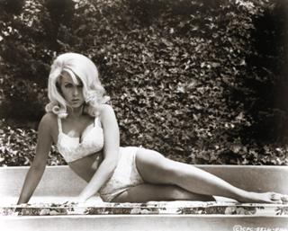Stella Stevens feet photo thumbnail