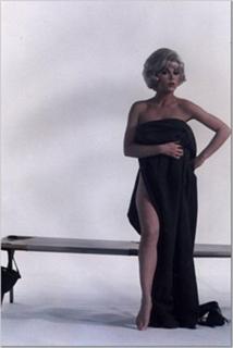 Stella Stevens feet photo thumbnail