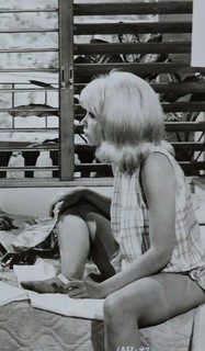 Stella Stevens feet photo thumbnail