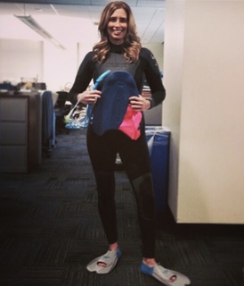 Stephanie Abrams feet photo thumbnail